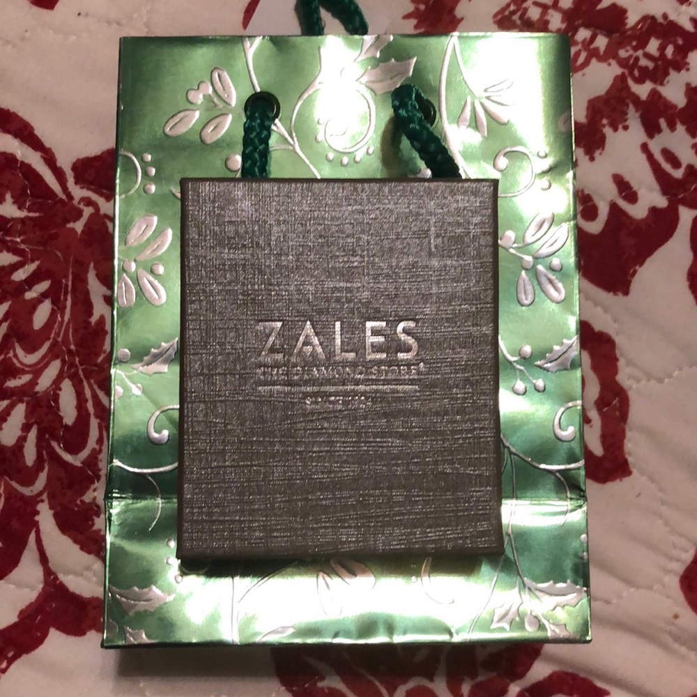 Zales necklace